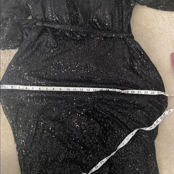 Giffniseti NWT black sequin jumpsuit - Picture 9 of 9